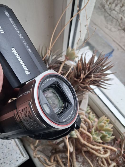 Цифровая видеокамера Panasonic HC-V727
