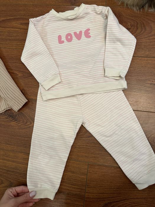 Костюм hm на дівчинку 98