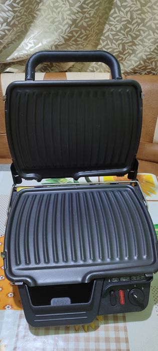 Гриль TEFAL Ultracompact GC305012