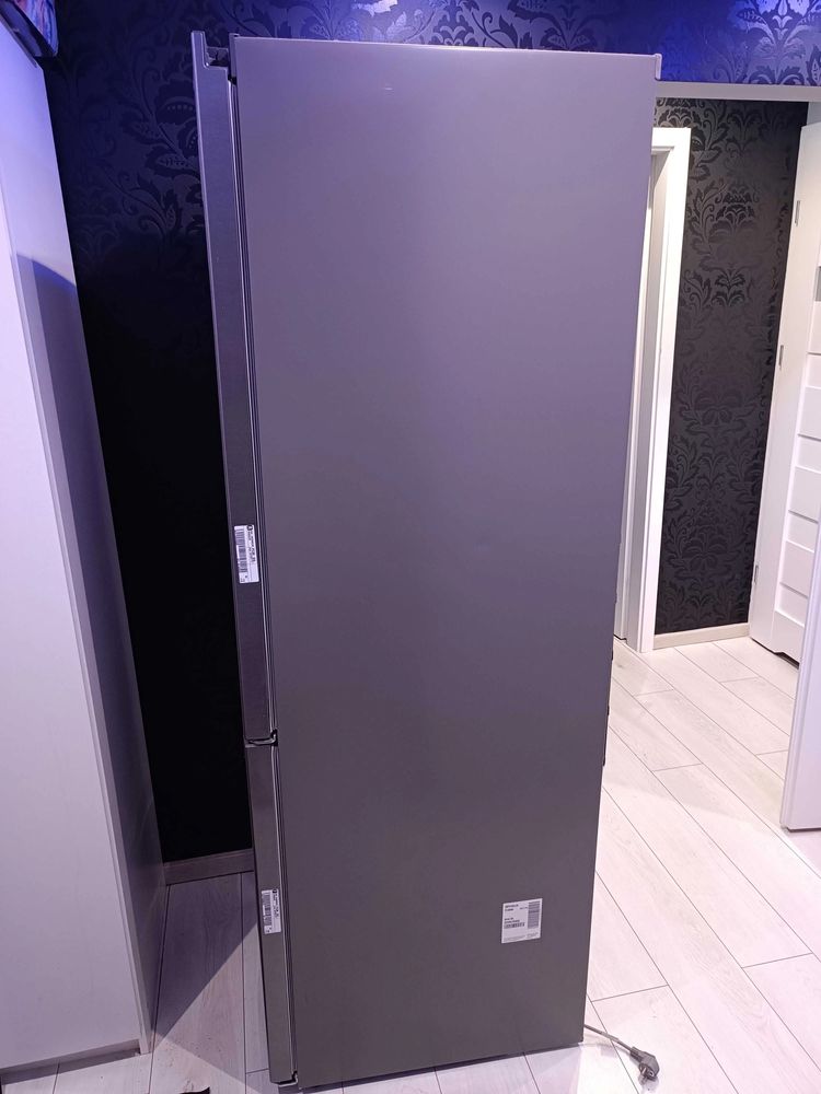 Преміум холодильник LG GBB72SVEFN A+++ NoFrost