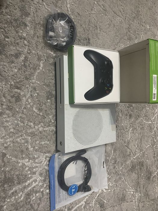Konsola Xbox One S 500 GB