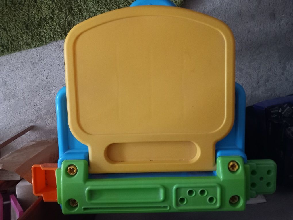 Mesa/Quadro de Brincar Magnético