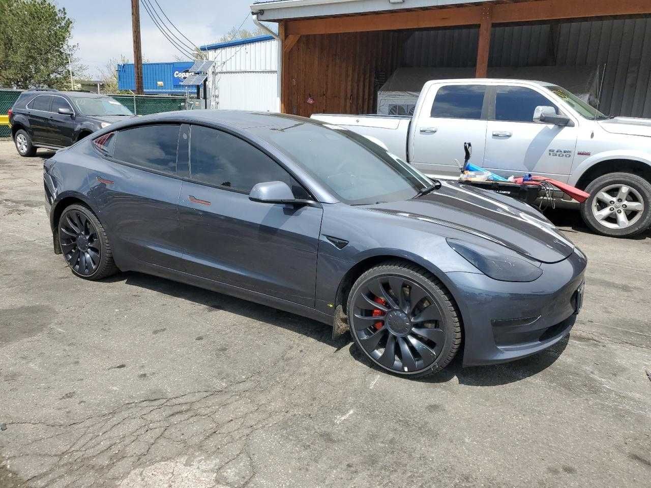 Tesla Model 3 2023