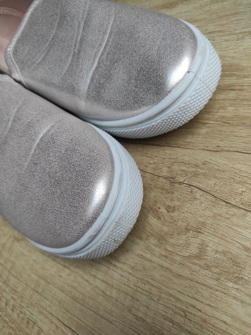 Buty slip on rozm 39 rozowe
