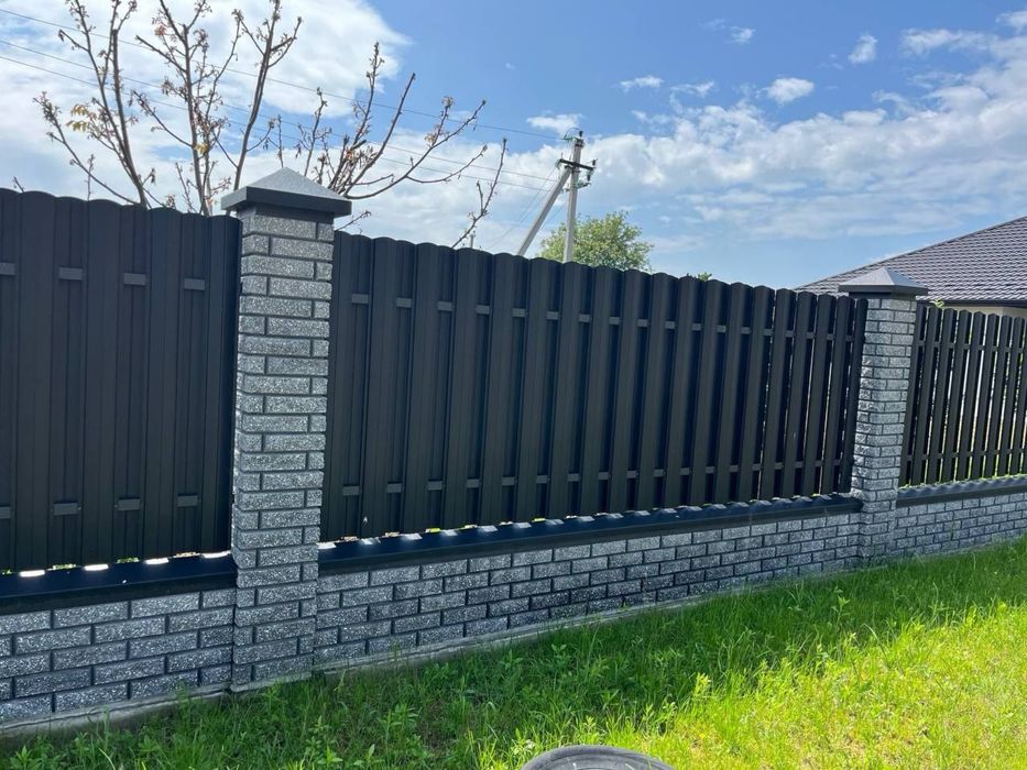 Паркан з металевих штахет під КЛЮЧ + монтаж в Луцьку