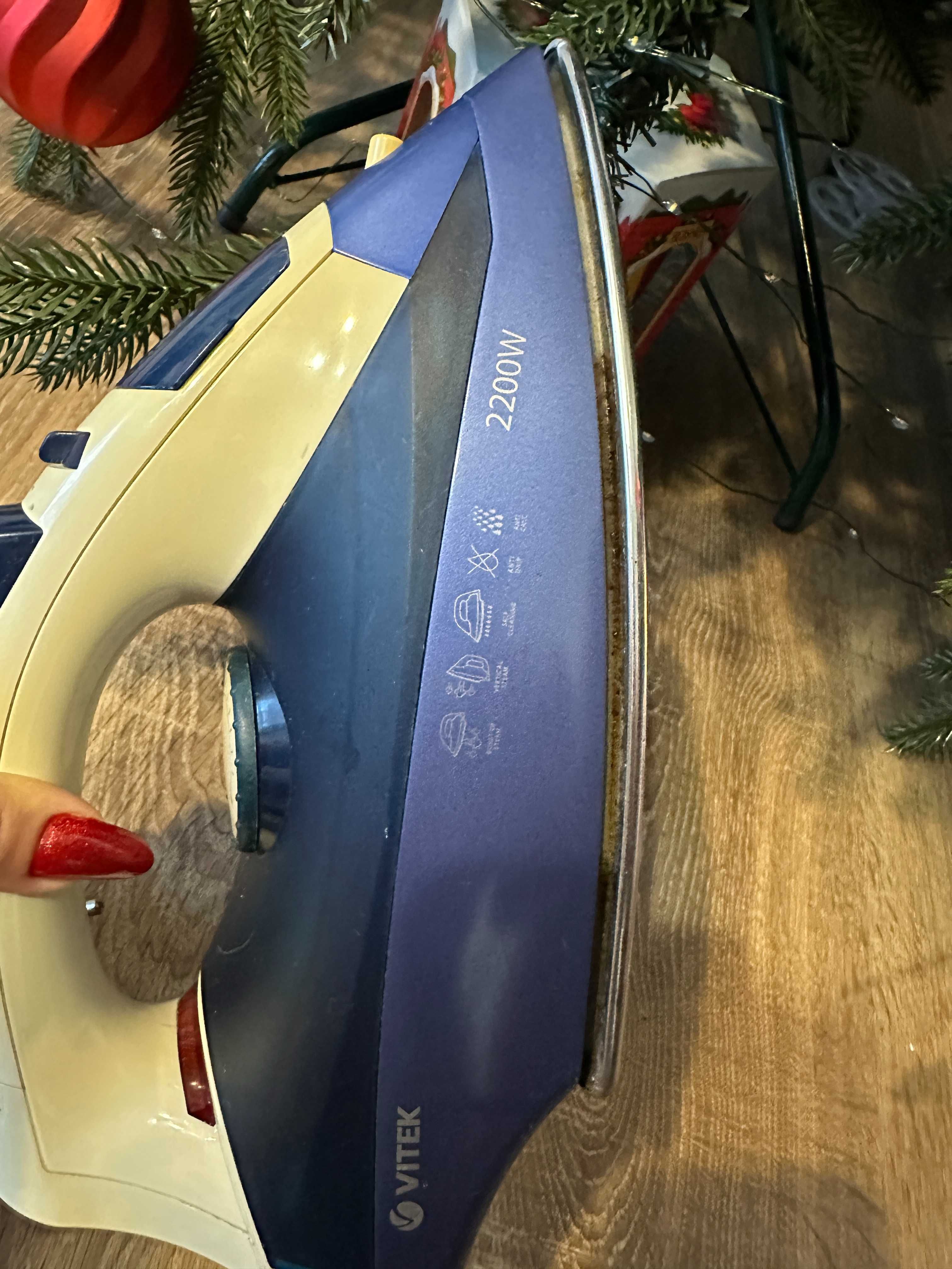Утюг vitek 2200W б/у