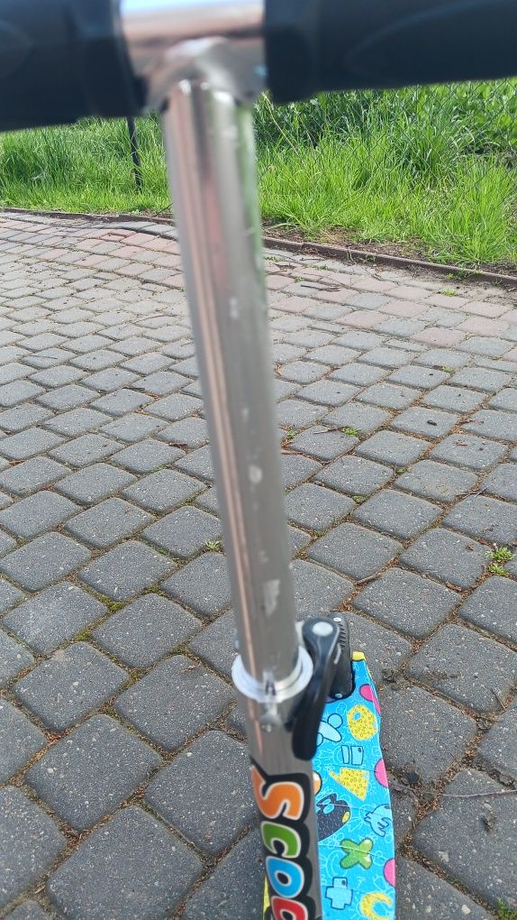 Hulajnoga trójkołowa balansowa Scooter.