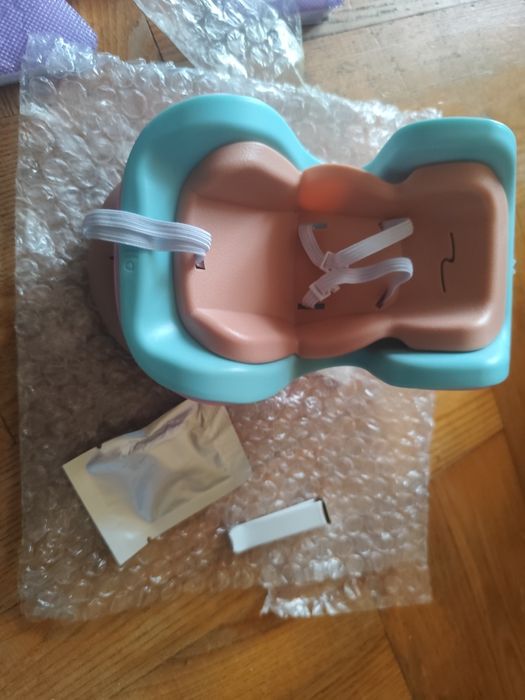 Fotelik samochodowy dla Labubu