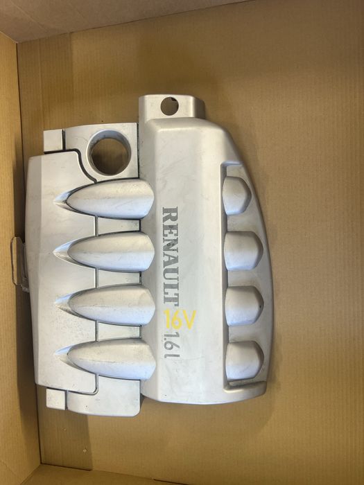 Кришка мотора меган 1.6 бензин