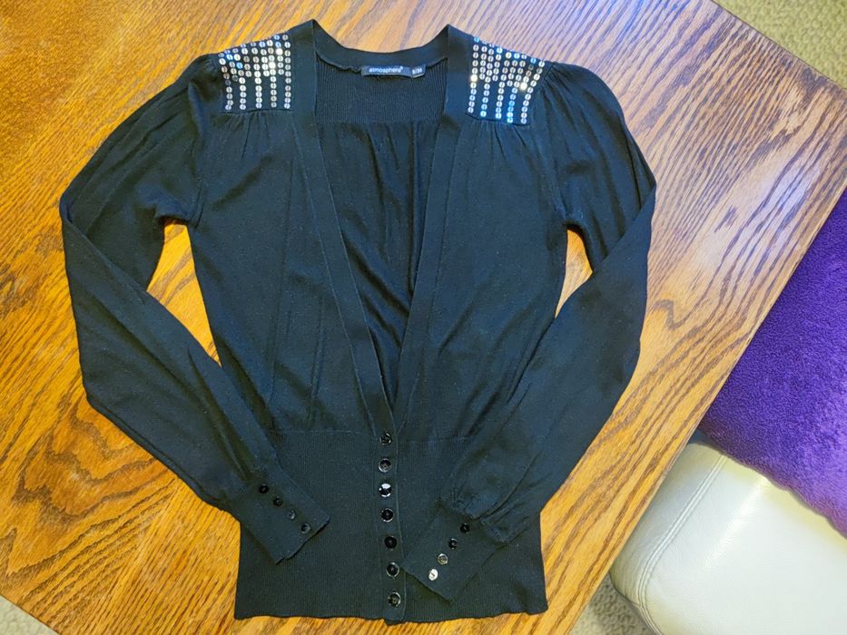 Czarny sweterek roz S