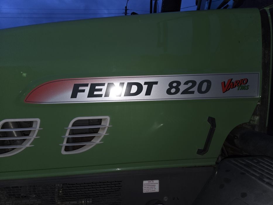 Ciągnik Fendt 820 Vario TMS