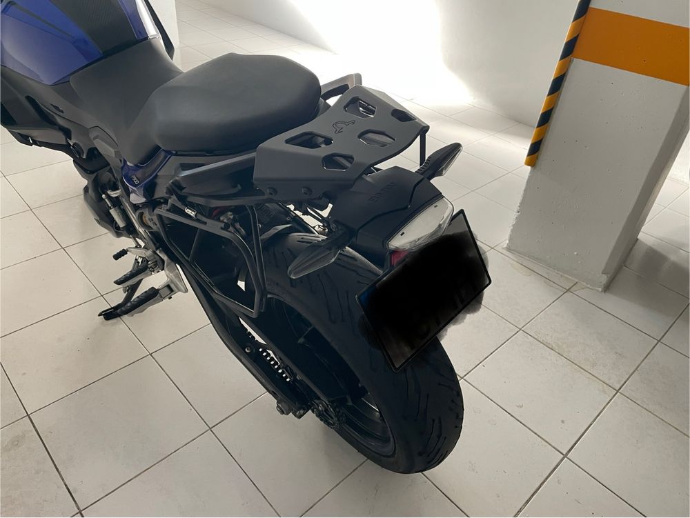 BMW F 900 XR como nova
