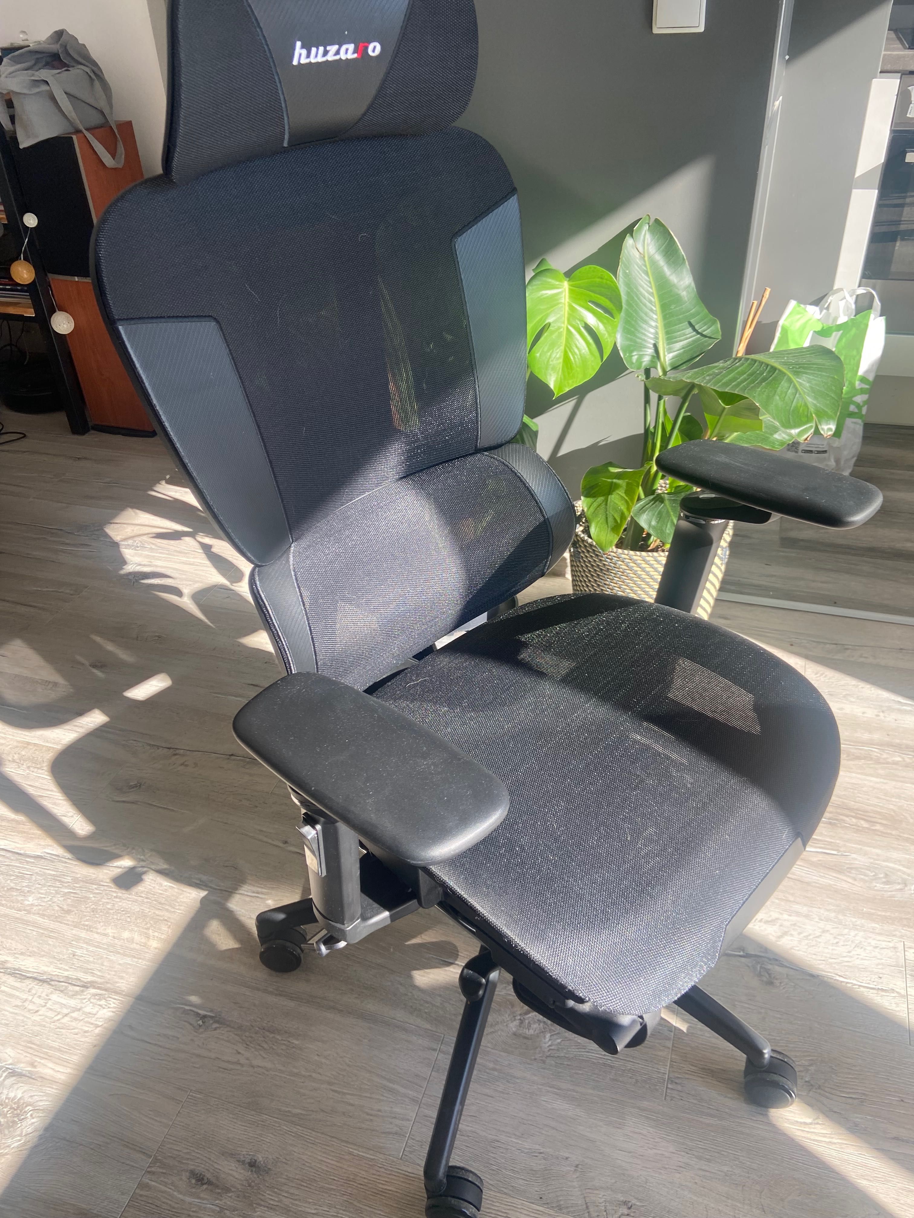 Fotel gamingowy/ do pracy zdalnej Huzaro Combat 7.9