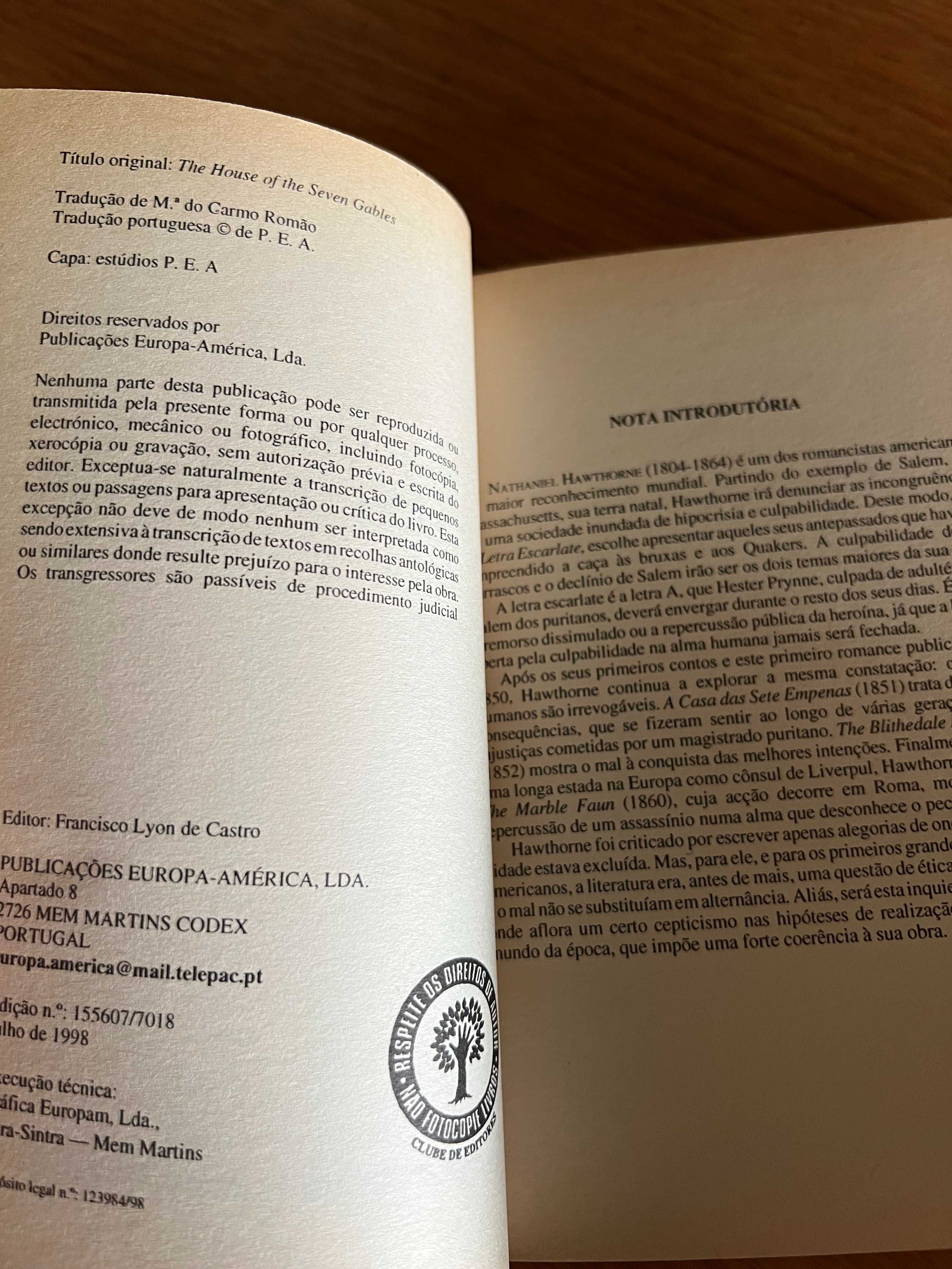 A CASA DAS SETE EMPENAS    Nathaniel Hawthorne