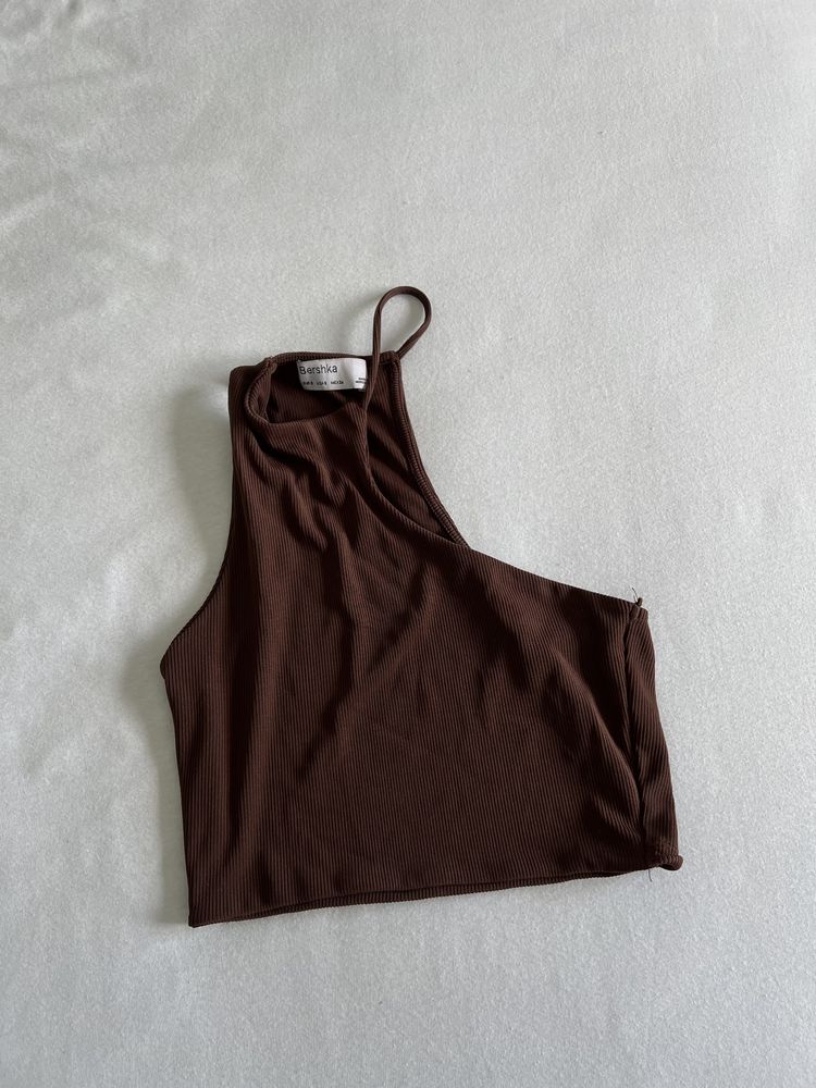 Brązowy crop top Bershka nieregularny krój rozmiar S / 36 stan idealny