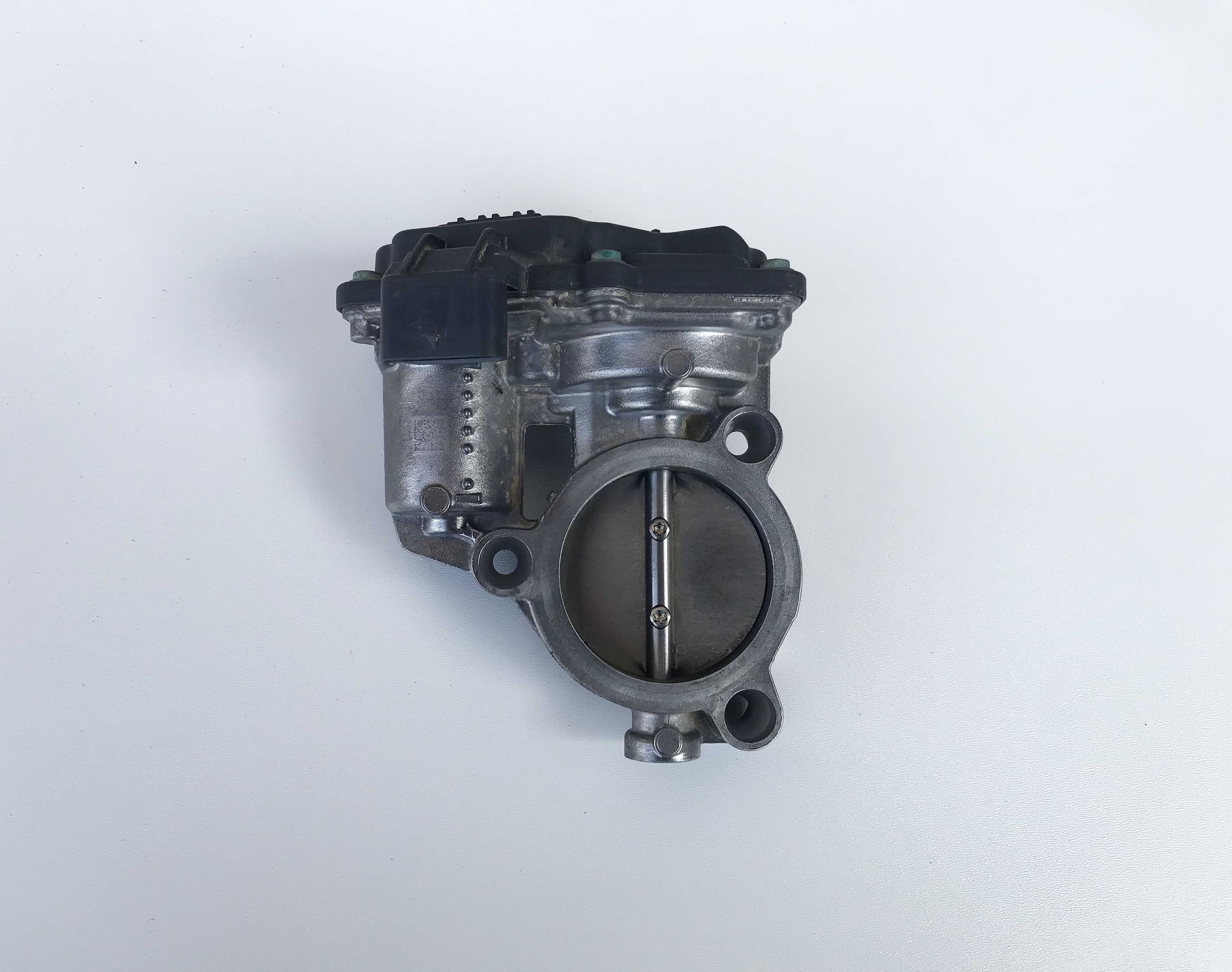 Дросельна заслонка BMW 3 Series F30. F80. F31. F34 - 2.0-3.0