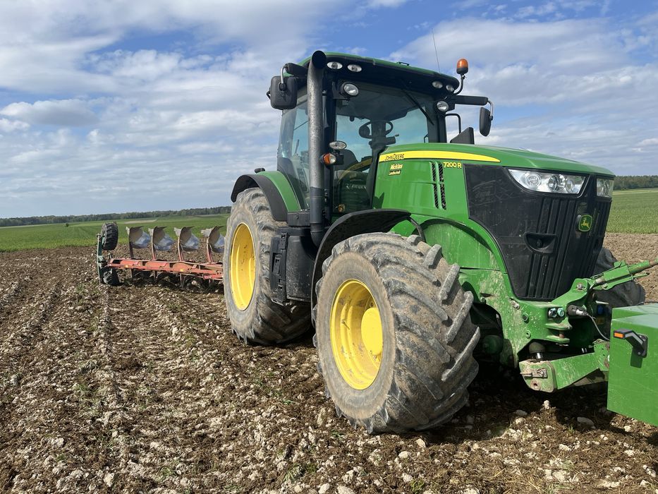 John deere 7200R