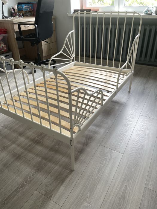 Łóżko Ikea Minnen białe rosnące z dzieckiem