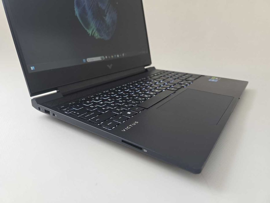 HP Victus 15 (2022) I5 12450H/RTX 3050/RAM 16GB/SSD 512GB/144Hz