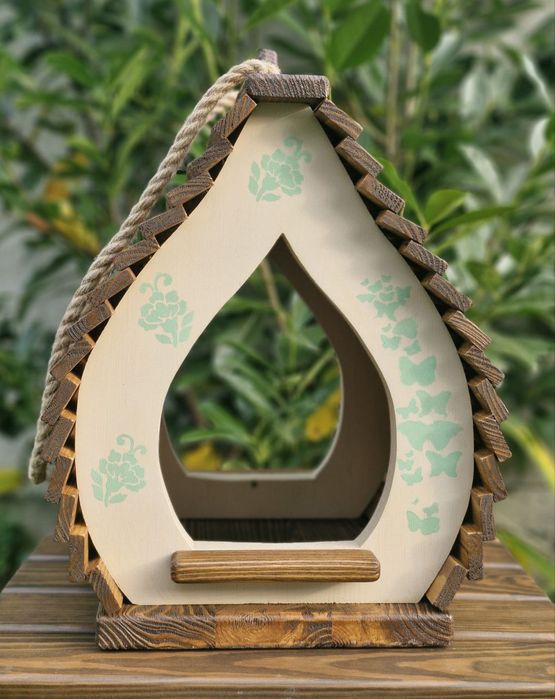 Годівничка для птахів / годівниця для птахів / декор для саду