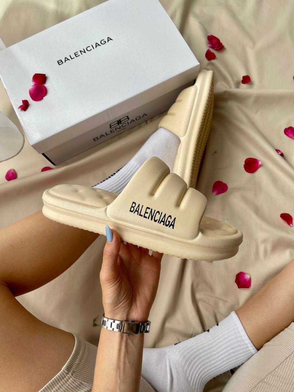 Жіночі шльопанці Balenciaga Puffy Slides ‘Beige’ (36-40 р.)