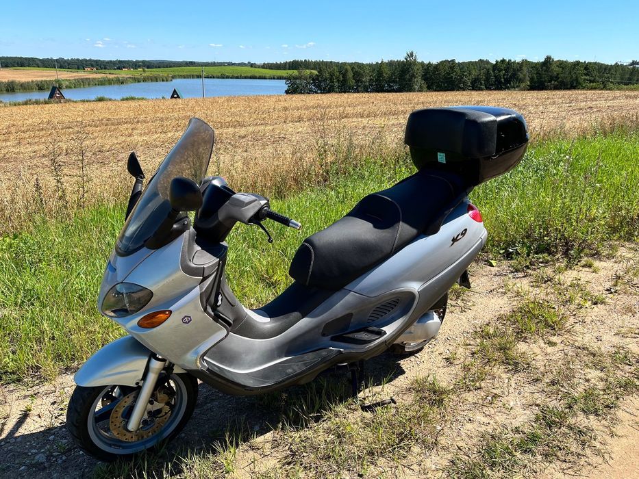 Piaggio X9 Sam sprowadzałem z Niemiec,warto
