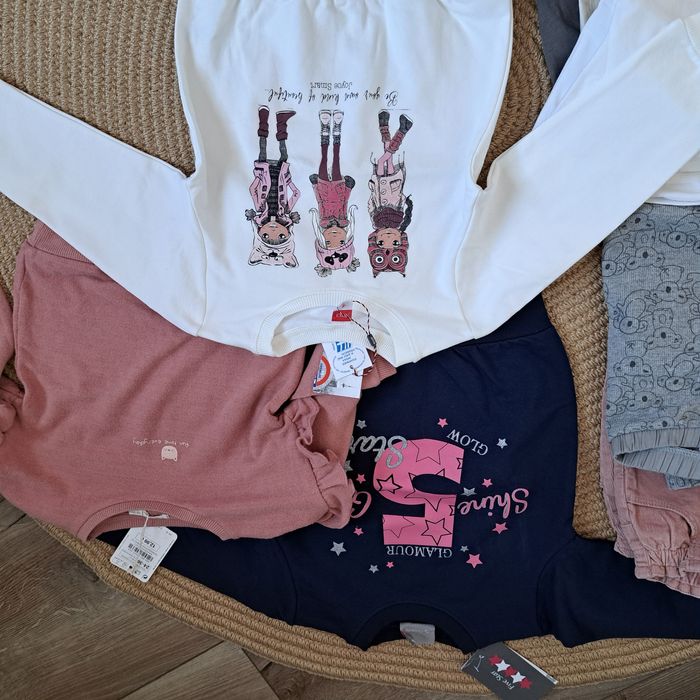 Куртка zara,Zara 104, zara 98,комбінезон zara,трусики hm 98, на 3-4 ро