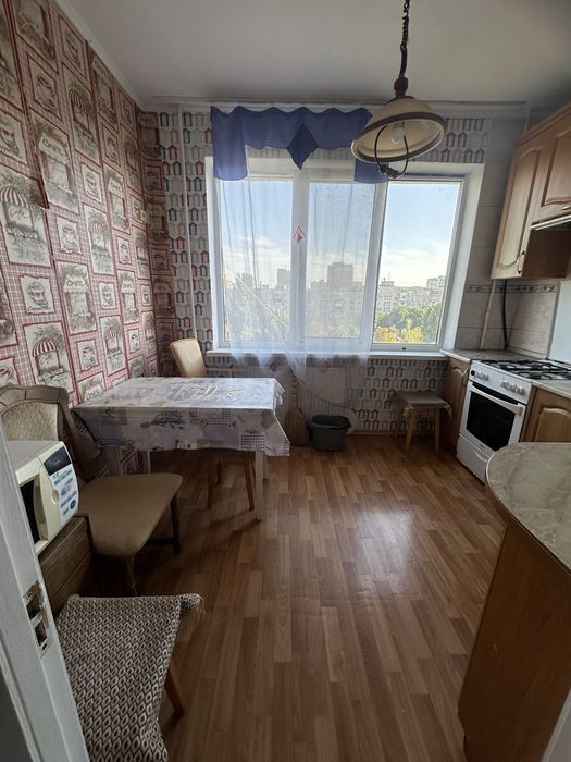 Якуба коласа 13, 3к раздельная, М.Святошин 15мин.