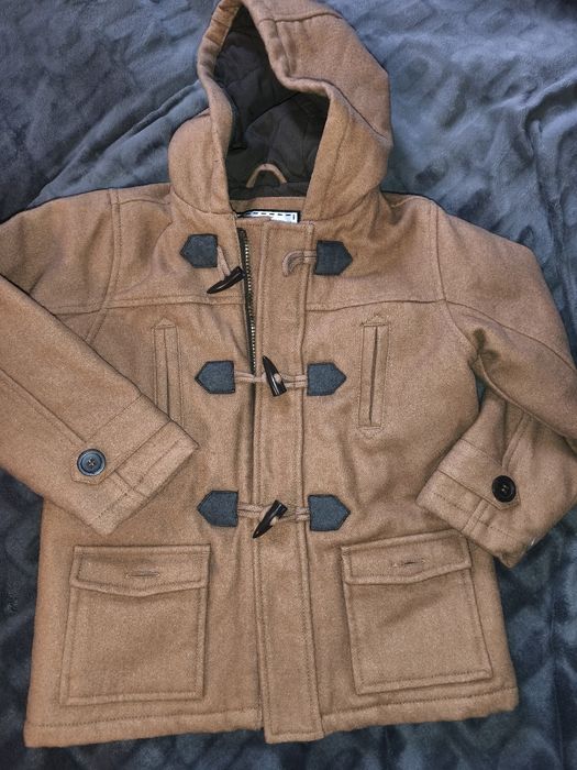 Płaszcz chłopiecy 116 rozmiar