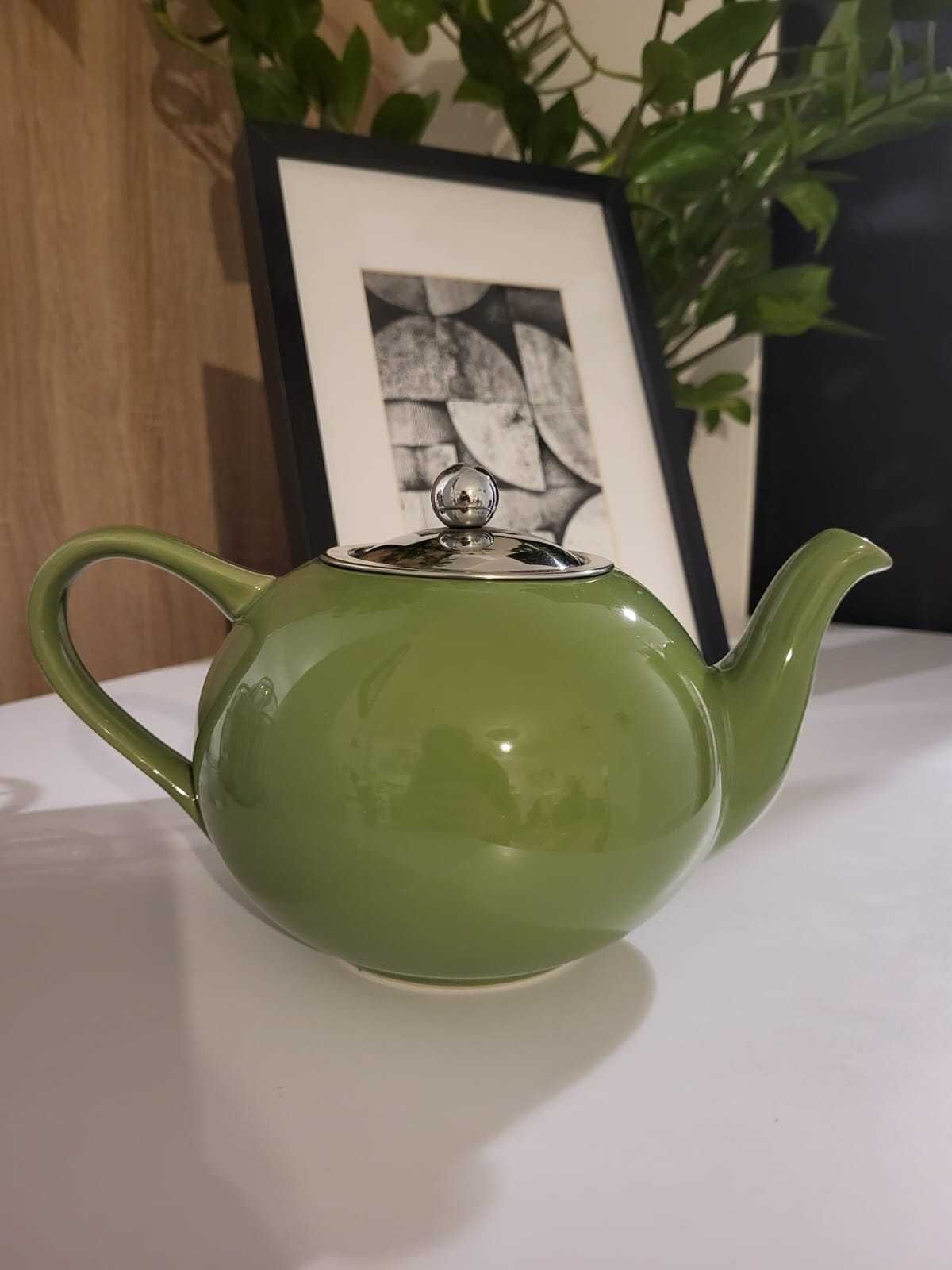 Czajnik ceramiczny z zaparzaczem o pojemności 1 litra