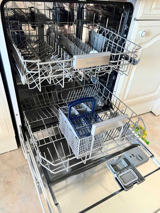 Máquina de Lavar Loiça BECKEN