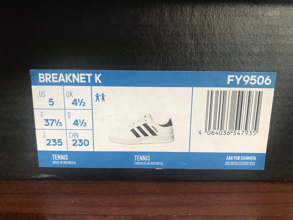 Buty adidas r.37 1/3 długość wkładki 24 cm