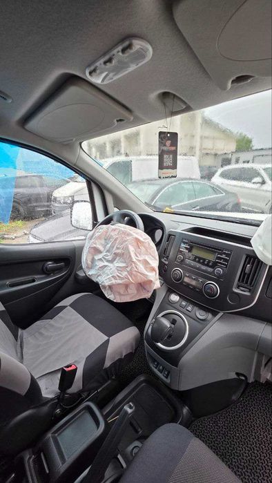 Продам Nissan E-NV 200 після ДТП
