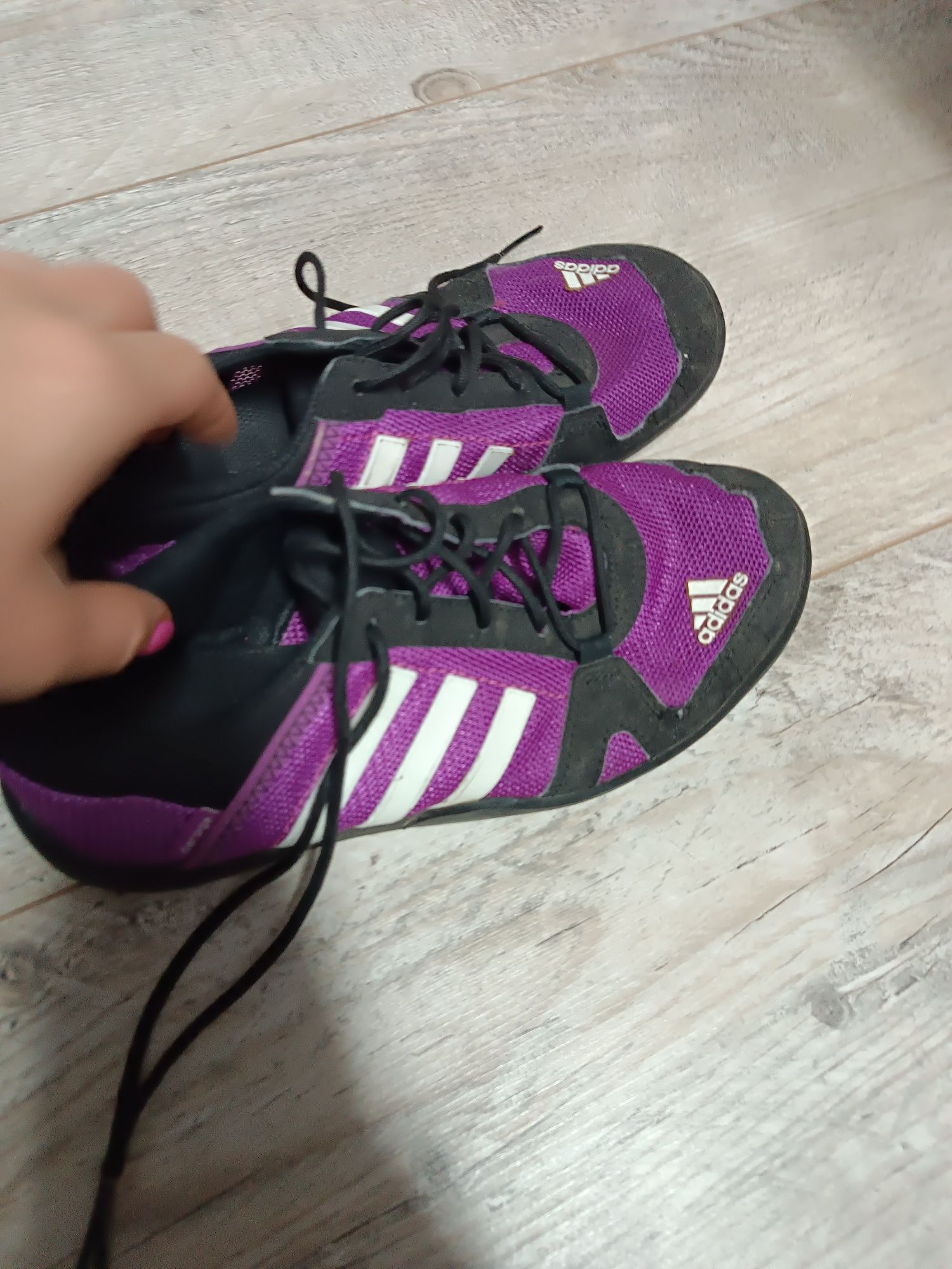 Buty damskie adidas fioletowe z siateczki 36 2/3