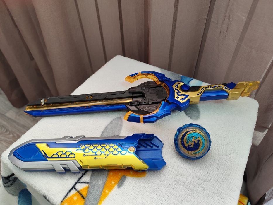 Infinity Nado VI серія Split Series Sacred Shield Double Dragon S