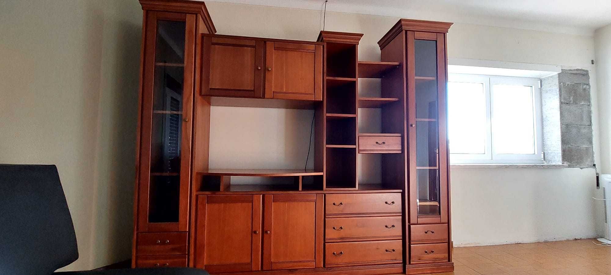 Vendo Móvel de Sala em Cerejeira, em bom estado