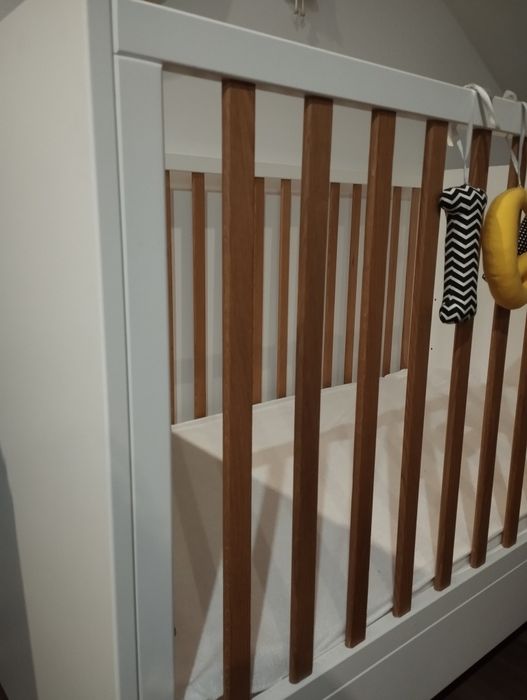 Sprzedam łóżeczko Novelies Zara