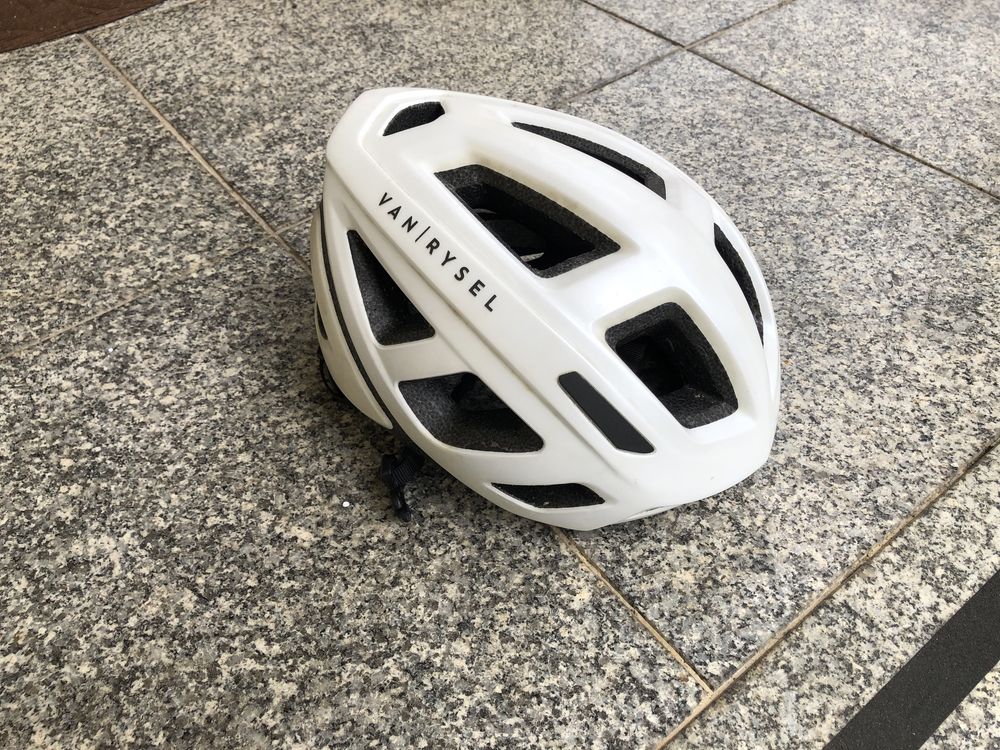 Capacete Van Rysel