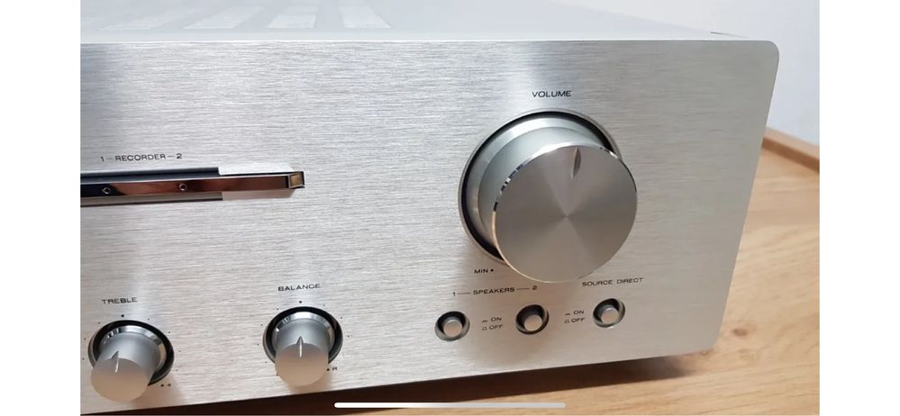 Amplificador integrado Marantz PM7001