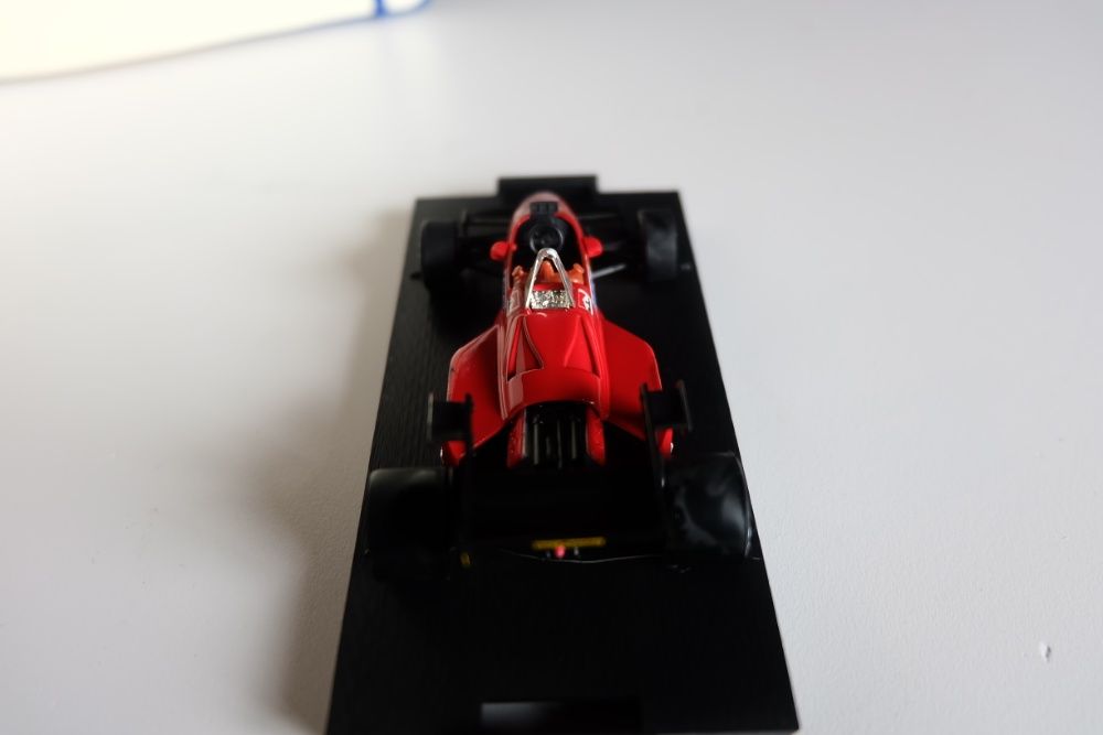 Miniatura Ferrari F126 C4