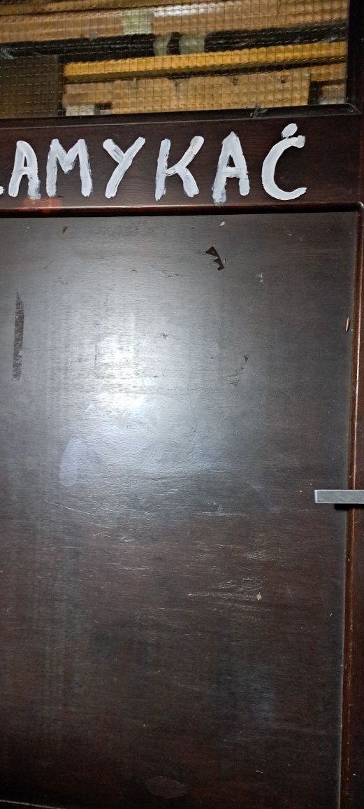 Drzwi zewnętrzne klatkowe drewniane