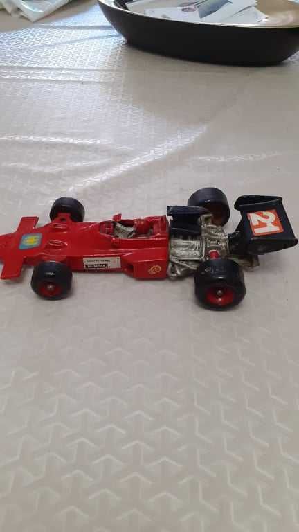 Carro de corrida Formula 1 (com condutor) da CORGI