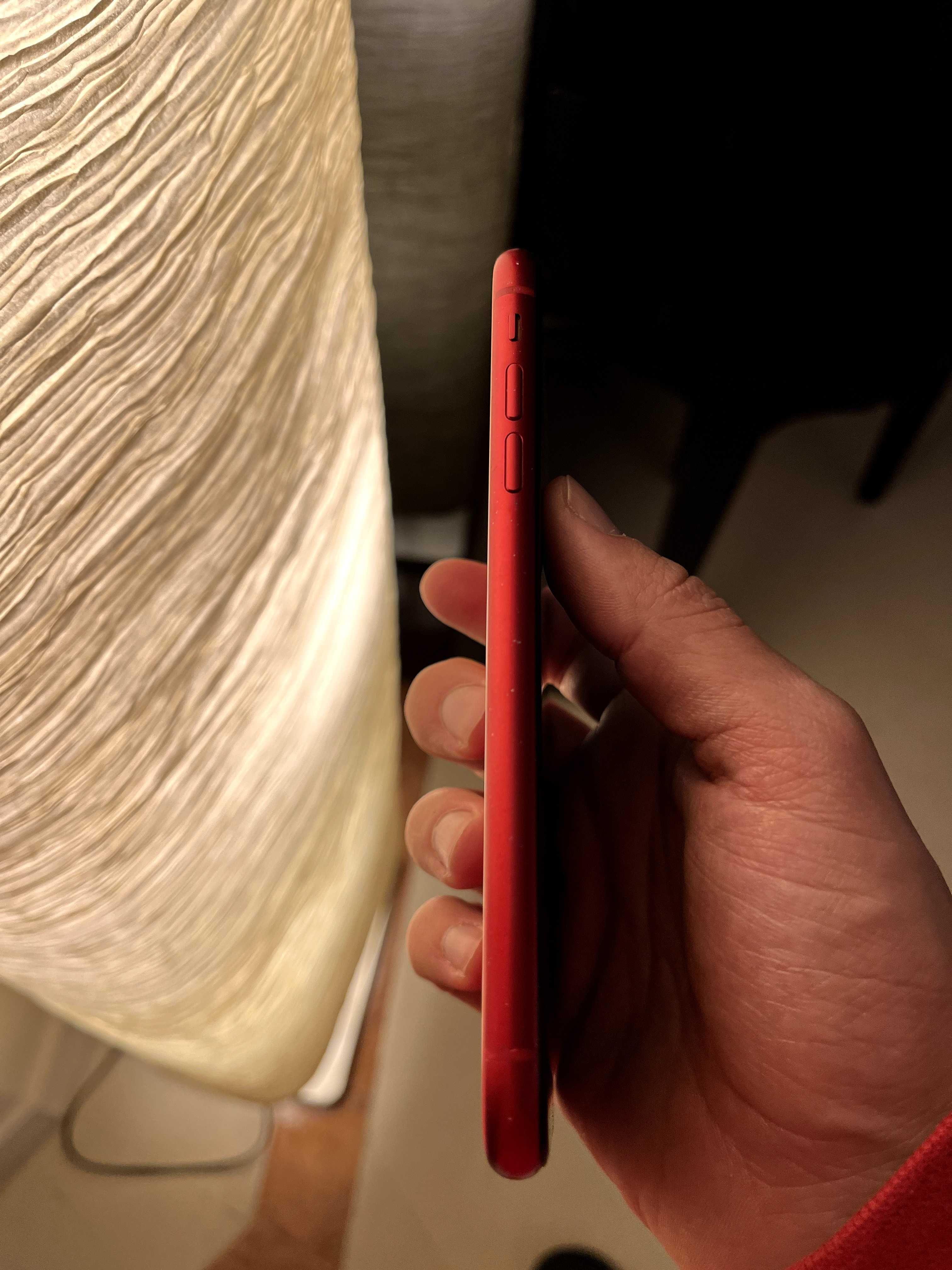 iPhone 11 64GB Vermelho