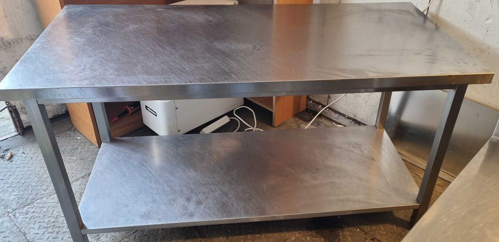 Stół z blachy nierdzewnej długość 150cm szerokości 70 cm