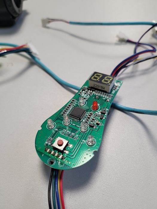 Sterownik wyświetlacz manetka Motus 8.5 lite oryginał sprawny xt60