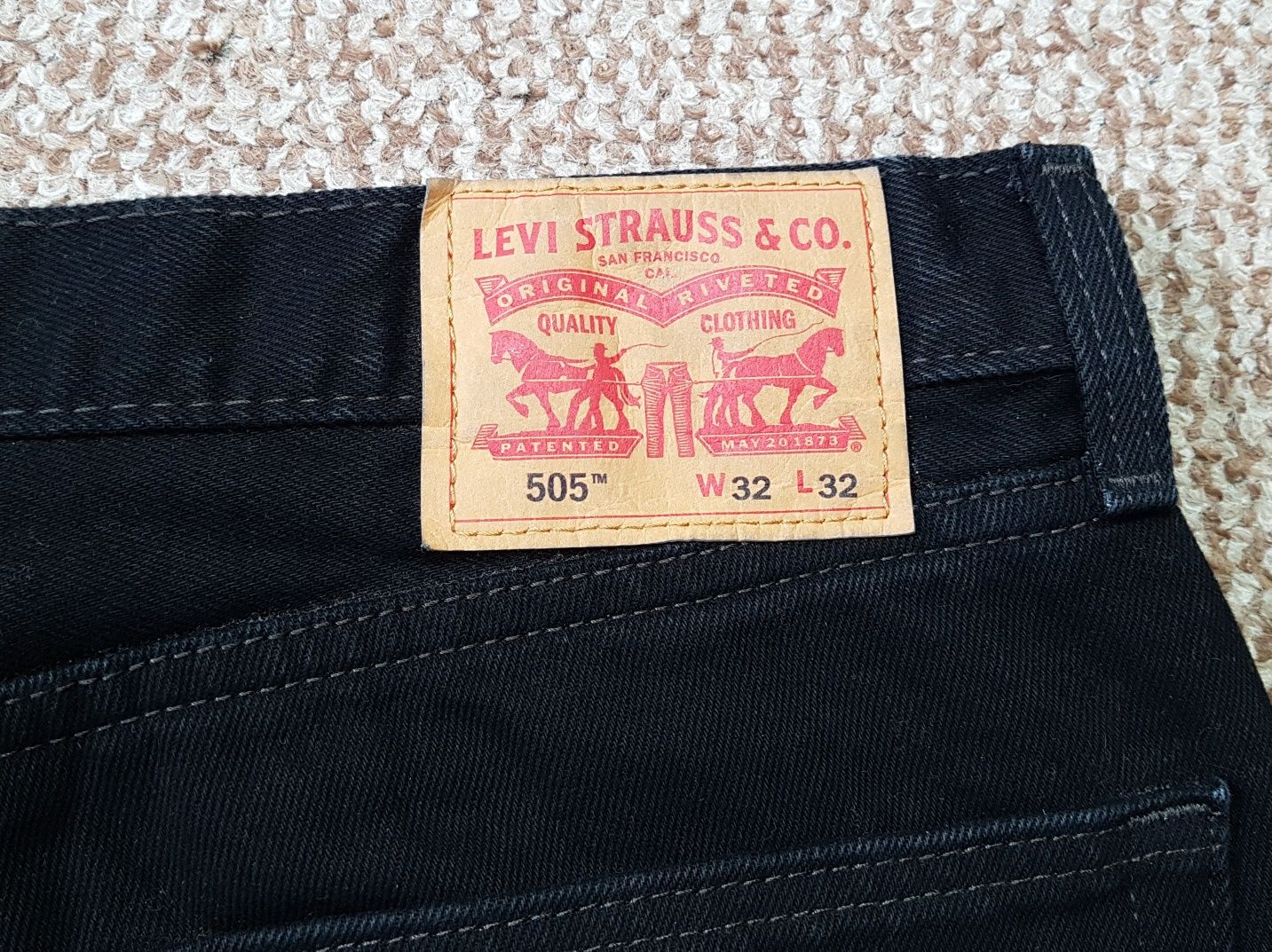 Levi's 505 waterless джинси regular fit оригінал W32 L32 чорні