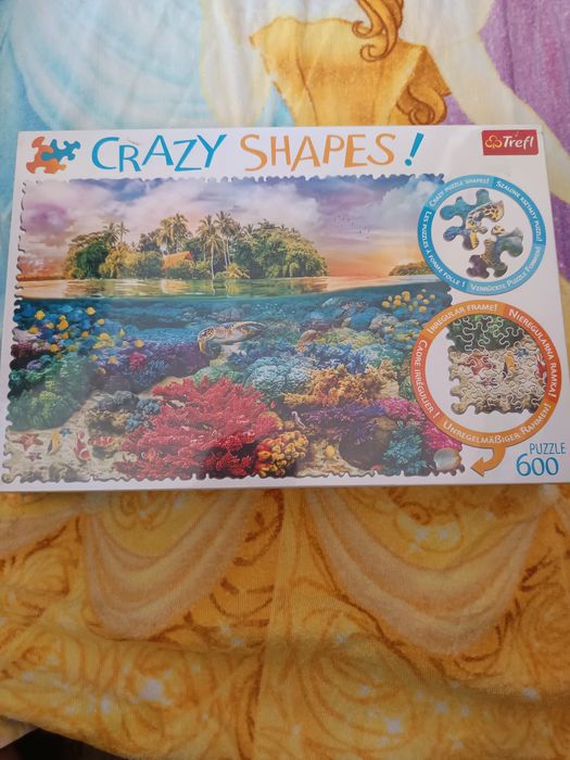 Puzzle Tropikalna wyspa z serii Crazy Shapes - 600 elementów Trefl