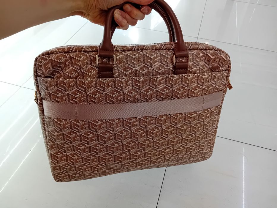 Torba Guess GUCB15HGCFSEW 16" cali na tablet laptop dokumenty