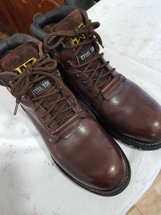 Botas caterpillar tamanho 43