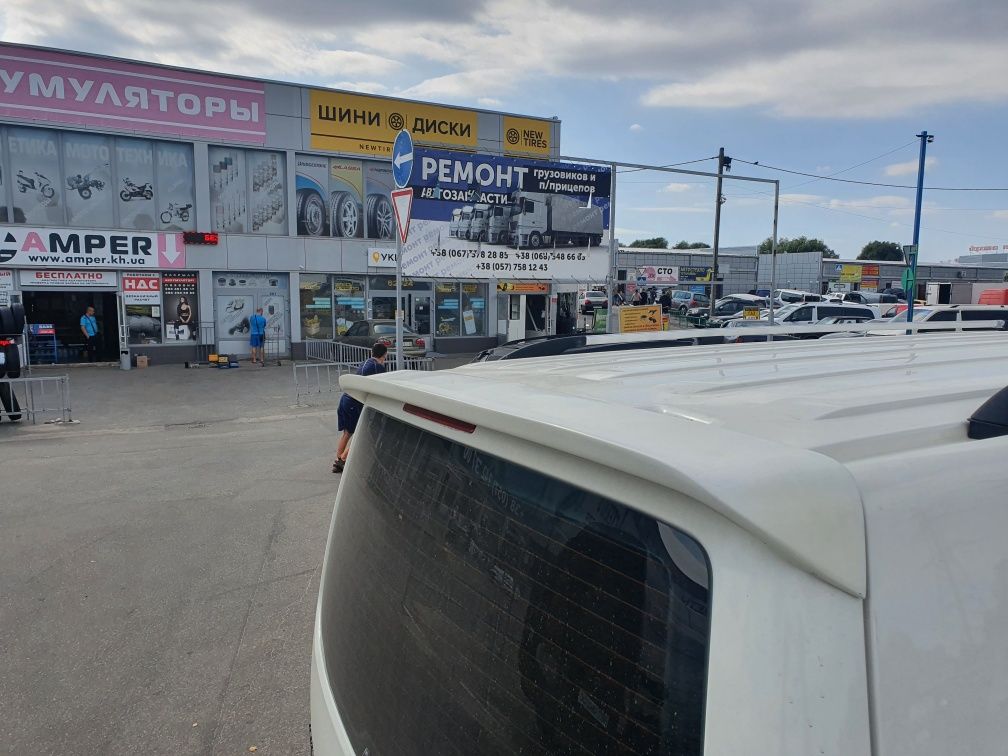 Спойлер Фольцваген т5 ляда. Спойлер  Volkswagen T5 распашенка